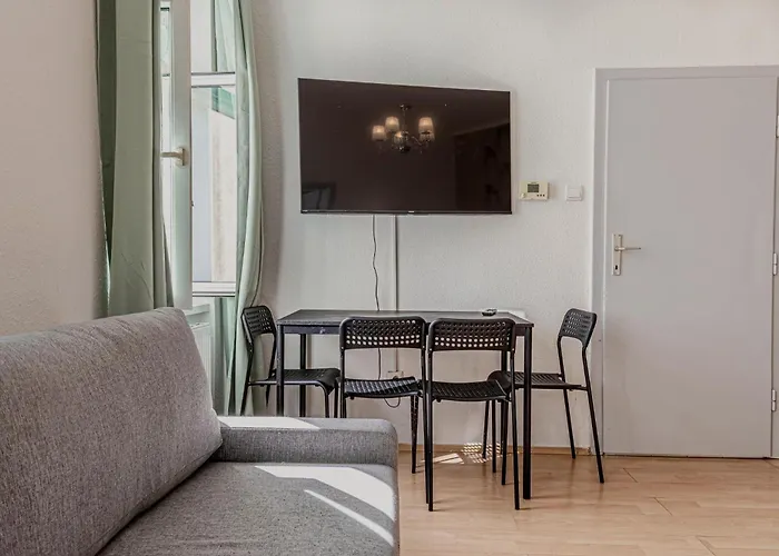 Cozy 2-bedroom Near Prater & Danube Appartement