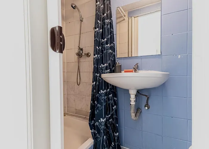Cozy 2-bedroom Near Prater & Danube * Wenen